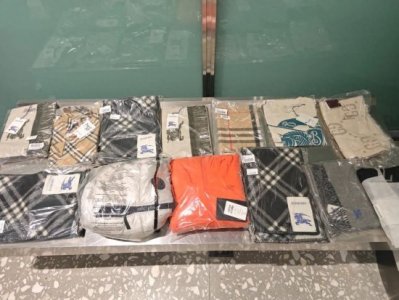 ​代购不申报违法！大兴机场海关查获代购携带超量物品