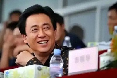 ​金碗破碎！掏粪工逆袭首富，万亿恒大为何一夜崩塌？