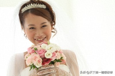 ​傻子入洞房不懂，还要新娘教