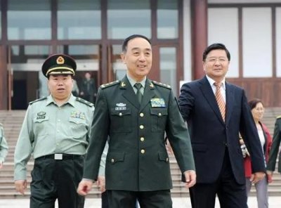 ​上将田修思被抓细节披露：妻子秘书均被拿下，涉严重违纪行贿受贿