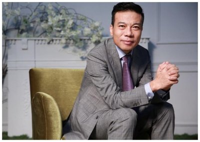 ​消失的“打工皇帝”，曾辅佐3个首富，却因“一张纸”跌落神坛