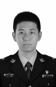 ​痛心！山西27岁民警遭嫌疑人持刀袭击壮烈牺牲