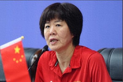 ​尘埃落定！郎平加入美国籍悬念揭晓，本人正式回应，真相水落石出