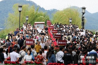​十一黄金周开启，杭州西湖人头攒动，5大景点人气爆棚太火爆！