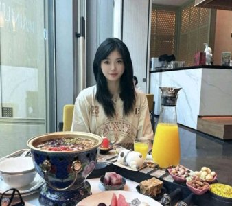 ​大运会颜值担当、田径新女神吴艳妮：美貌与实力并存！