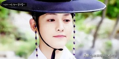 ​宋仲基官宣再婚当爸，却被嘲是顶流恋爱脑？