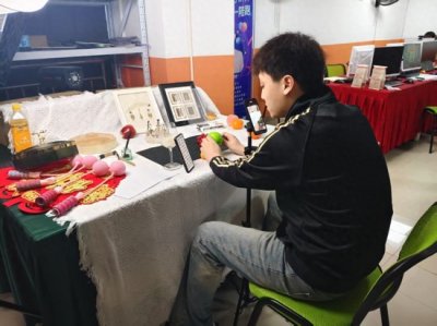​《2025年抖音直播带货全流程拆解：新手必看的8大实战步骤》