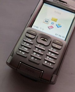 ​18年前的”智能手机”有多拉风？索尼爱立信P990i今古对比！