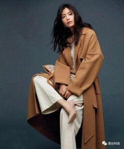 ​又被“驼色大衣”美到了！15套搭配照着穿，高级又显气质