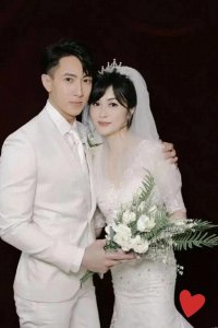 ​吴尊与林丽吟：一段跨越28年，从初恋到老的深情缘份