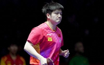​3-0！樊振东世乒赛立大功，男团第2盘吊打林钟勋，中国队还以