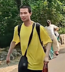 ​北大韦神的生活现状引发关注 父亲已故母亲定居南方
