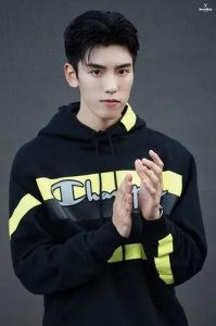 ​多栖发展的新生代艺人——王子异