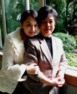 ​35岁的广州演员龚洁影，戏里是康天庥前女友！