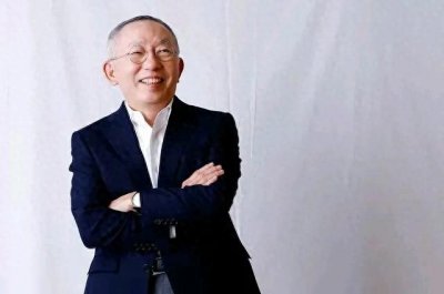 ​柳井正:从小店到全球零售巨头，他如何重塑服装行业？