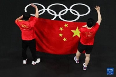 ​＂奥运金牌传奇：巴黎赛场上，这些瞬间让你热泪盈眶＂