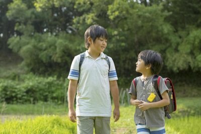 ​人生阶段的划分“少年”“青年”“中年”和“老年” （仅供参考）