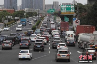 ​公安部：国庆长假前四天全国道路交通安全形势平稳