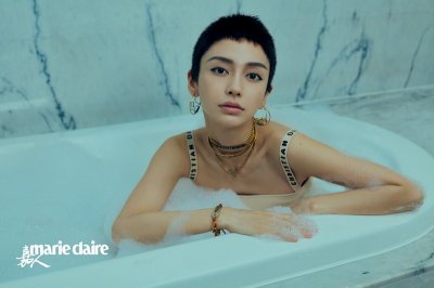 ​Angelababy寸头造型登封面 前卫与复古碰撞