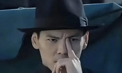 ​闹大了，李小龙扮演者遭向佐扇巴掌，被打者愤怒报警，向佐回应