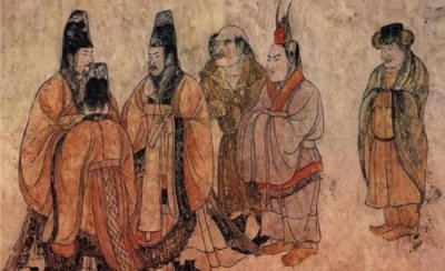 ​新闻里常看到的“驻某国参赞”里的“参赞”是什么意思？